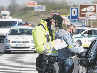 Štát pošle policajtov a vojakov kontrolovať opatrenia proti vírusu