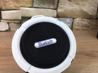 C6 vodotesný bluetooth reproduktor - biely - váš verný spoločník.