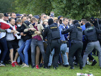 V nedeľu v Bielorusku zadržali viac ako 500 účastníkov protestov