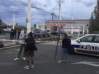 Francúzska polícia rozbila čínsky gang dovážajúci lacnú pracovnú silu