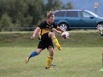 Fotbal na vesnicích: Padesát diváků a rozestupy. Kdo má výjimku?