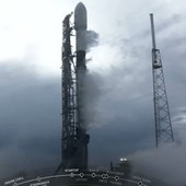 Falcon 9 od SpaceX dostal výjimku, letěl na polární dráhu z Floridy