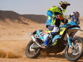 Motocyklista Michek byl v první etapě Rallye Dakar desátý. Zvládl dva pády