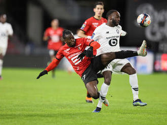 Lyon si napravil chuť piatimi gólmi, Lille sa dotiahlo na PSG