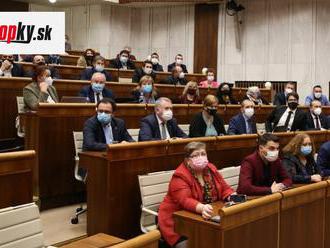 KORONAVÍRUS Parlament dnes rozhoduje o núdzovom stave: Koaličný poslanec vyzýva vládu na zváženie!