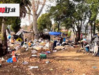 Park v Los Angeles zmenený na nepoznanie: Stany s bezdomovcami, díleri, použité ihly či kopa odpadko