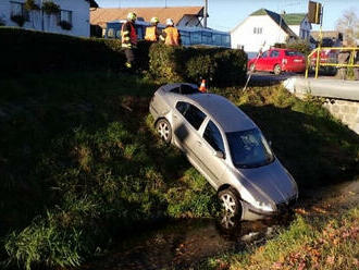 V Horních Ředicích zasahovali v pondělí 25. října v ranních hodinách hasiči ze stanice v Holicích.…