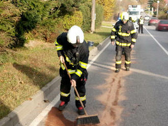 V Dobrušské ulici v části Nové Město nad Metují – Krčín likvidovali hasiči olejovou skvrnu, která…