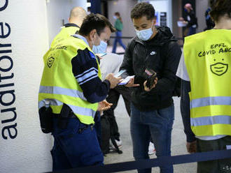 Tisíce ľudí protestovali v Ríme proti covidpasom