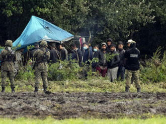 Poľsko chce postaviť trvalú bariéru na hraniciach s Bieloruskom