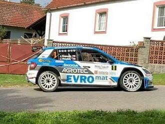 Rallye Pačejov vyhrál Kopecký, Pech dotáhl stíhací jízdu na druhé místo