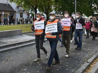 Proti reforme nemocníc protestovali na Orave stovky ľudí