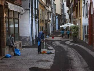 Tisíce ľudí na ostrove La Palma sú v lockdowne pre sopečnú aktivitu