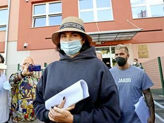 Brnkli Strausz a Plačková sudcovi na city? Slová o dieťati pred rozhodnutím o prepustení