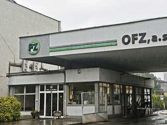 Oravská fabrika odstavila 4 pece: Pochová OFZ drahá elektrina? V neistote je stovka zamestnancov