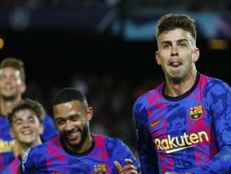 Pique zachránil Barcelonu: Salzburg neprestáva udivovať