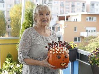 Originálny halloweensky nápad Bratislavčanky Daniely: Pre deti zmajstrovala lízankovú tekvicu