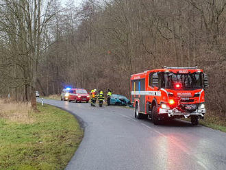 Jednotka z Velkého Března zasahovala u dopravní nehody osobního auta v Malém Březně. Vůz narazil do…