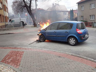 Na křižovatce ulic Padělky I. a 2. května ve Zlíně zasahovali profesionální a dobrovolní hasiči ze…