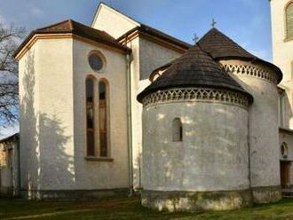 Historická pamiatka - Rotunda Povýšenia sv. Kríža, je v súčasnosti súčasťou kostola