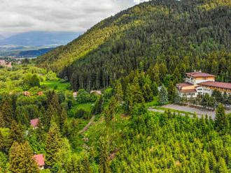 Nízke Tatry v Alexandra Wellness Hoteli *** s neobmedzeným wellness, bazénom, procedúrami a polpenziou.