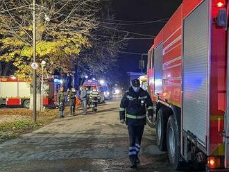 Pri výbuchu v rumunskom zbrojárskom závode zahynuli štyria ľudia