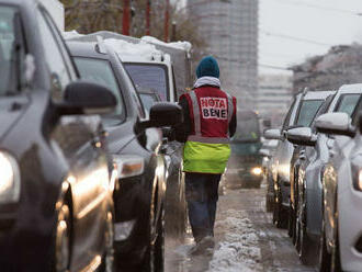 Dopravu na Račianskej ulici v Bratislave obmedzili, našiel sa podozrivý predmet