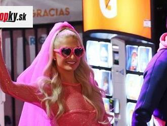 Aj svadobné šaty môžu byť faux paus: S nevkusom sa stretla Paris Hilton, ale aj Hailey Bieber