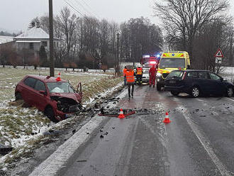 Na komunikaci II/278 u obce Bohdánkov zasahovali hasiči u dopravní nehody dvou osobních automobilů.…