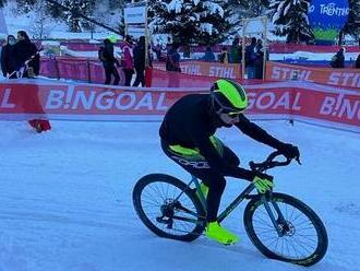 Cyklokros pokukuje po zimní olympiádě. Jízda na sněhu? Často se padá