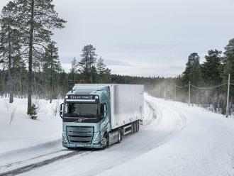 Volvo testuje elektrické tahače v extrémních mrazech