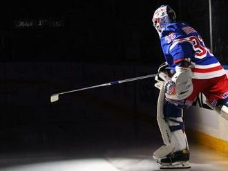 Krátko po premiére v NHL. Rangers poslali Húsku späť na farmu