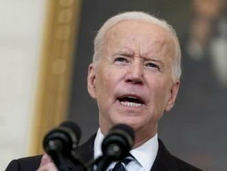 Biden: USA teraz neplánujú poslať na Ukrajinu svojich vojakov