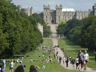 Ozbrojený muž prenikol do areálu britského kráľovského hradu Windsor, zadržali ho