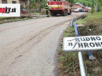 Vláda našla peniaze na pomoc po povodniach: Obed Rudno nad Hronom dostane viac ako 200-tisíc