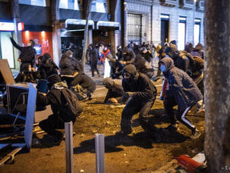 Na protestoch proti uväzneniu španielskeho rapera došlo k násilnostiam