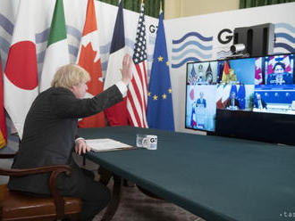 Johnson na summite G7 vyzval na spoločné úsilie o porazenie pandémie