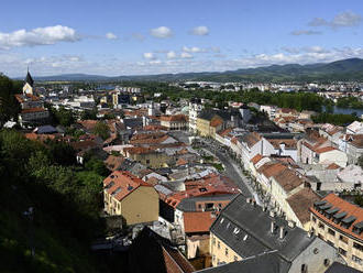 Trenčianska radnica od pondelka sprísňuje protipandemické opatrenia