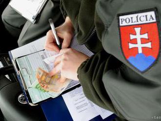 Vodič prekročil povolenú rýchlosť o 73 km/h, chytila ho polícia