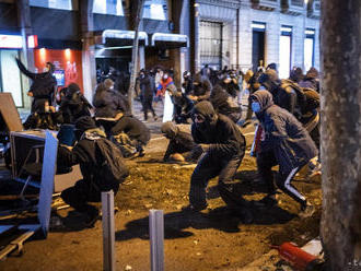 Na protestoch proti uväzneniu španielskeho rapera zatkli 15 ľudí