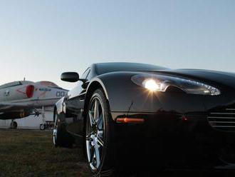 Koronakríza stlačila vlani automobilku Aston Martin do hlbokej straty