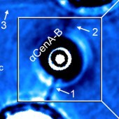 Exoplaneta v obyvatelné zóně se rýsuje v systému Alfa Centauri