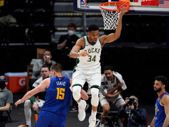 Antetokounmpo režíroval triumf Milwaukee, oslabené Lakers muselo otáčať