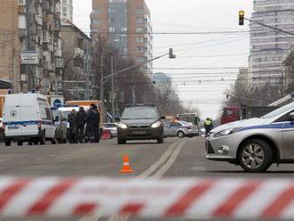 Polícia v Petrohrade uzavrela centrum, robila prehliadky u opozičných aktivistov