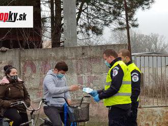 KORONAVÍRUS Polícia aj armáda dohliada na dodržiavanie karantény v Harčáši