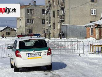 KORONAVÍRUS v Sačurove neutícha: FOTO Vyskytli sa nové prípady, rómska osada ostáva uzatvorená