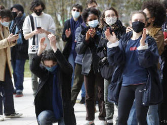 Francúzski aktivisti obsadili divadlá na protest proti lockdownu