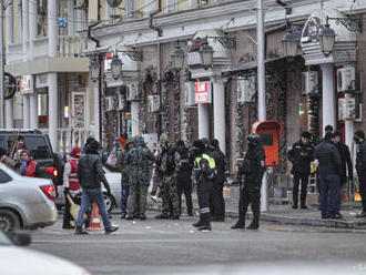 Čečenský policajný pluk žiada Putina o ochranu pred denníkom