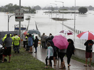 Muž zahynul v záplavách v Sydney, je prvou známou obeťou lejakov