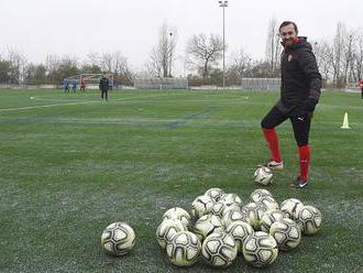 Zákaz. Sportovat teď můžete už jen sami, ale je tady jedna klička